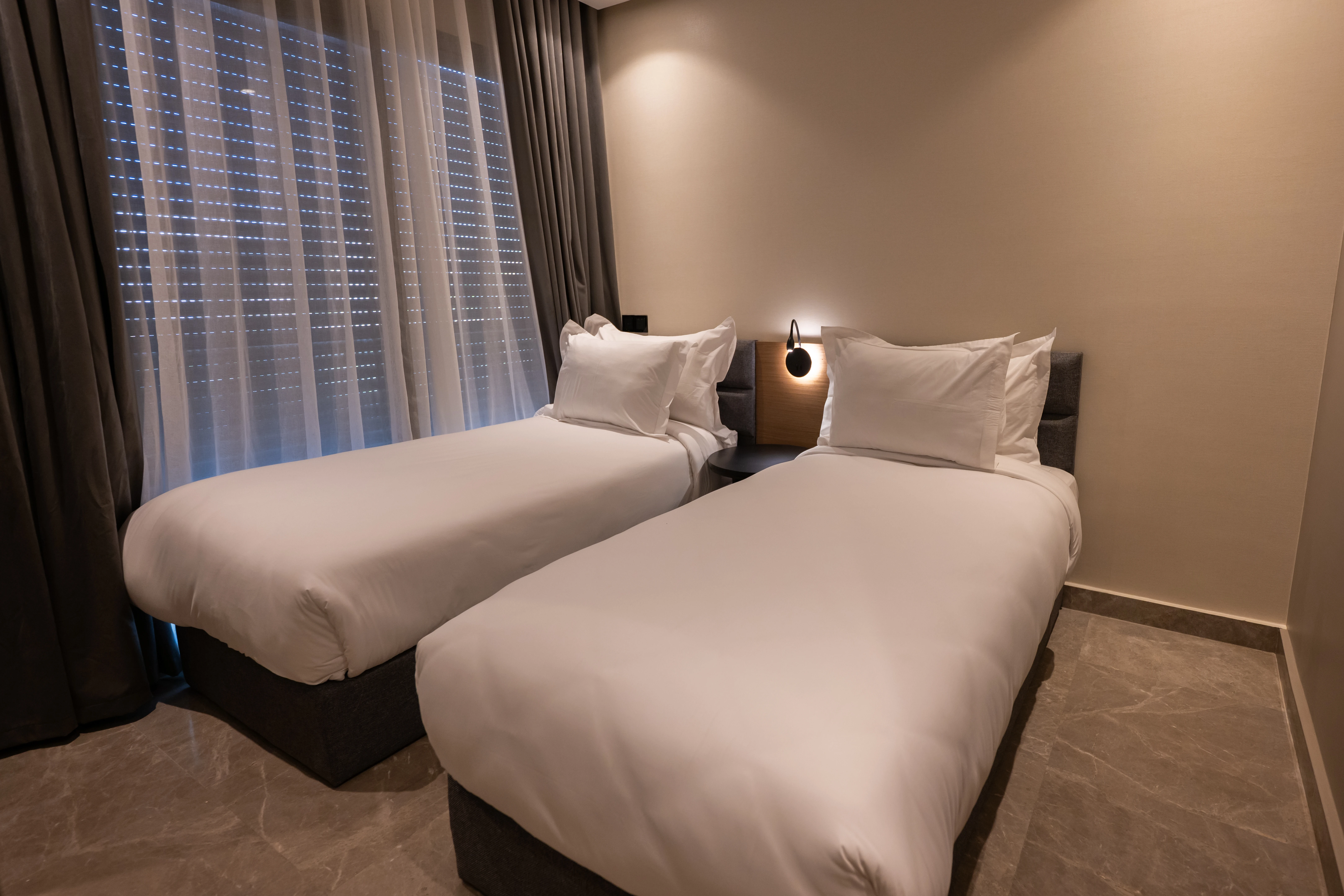 Suite Prestige Deux Chambres avec Jacuzzi thumbnail 6