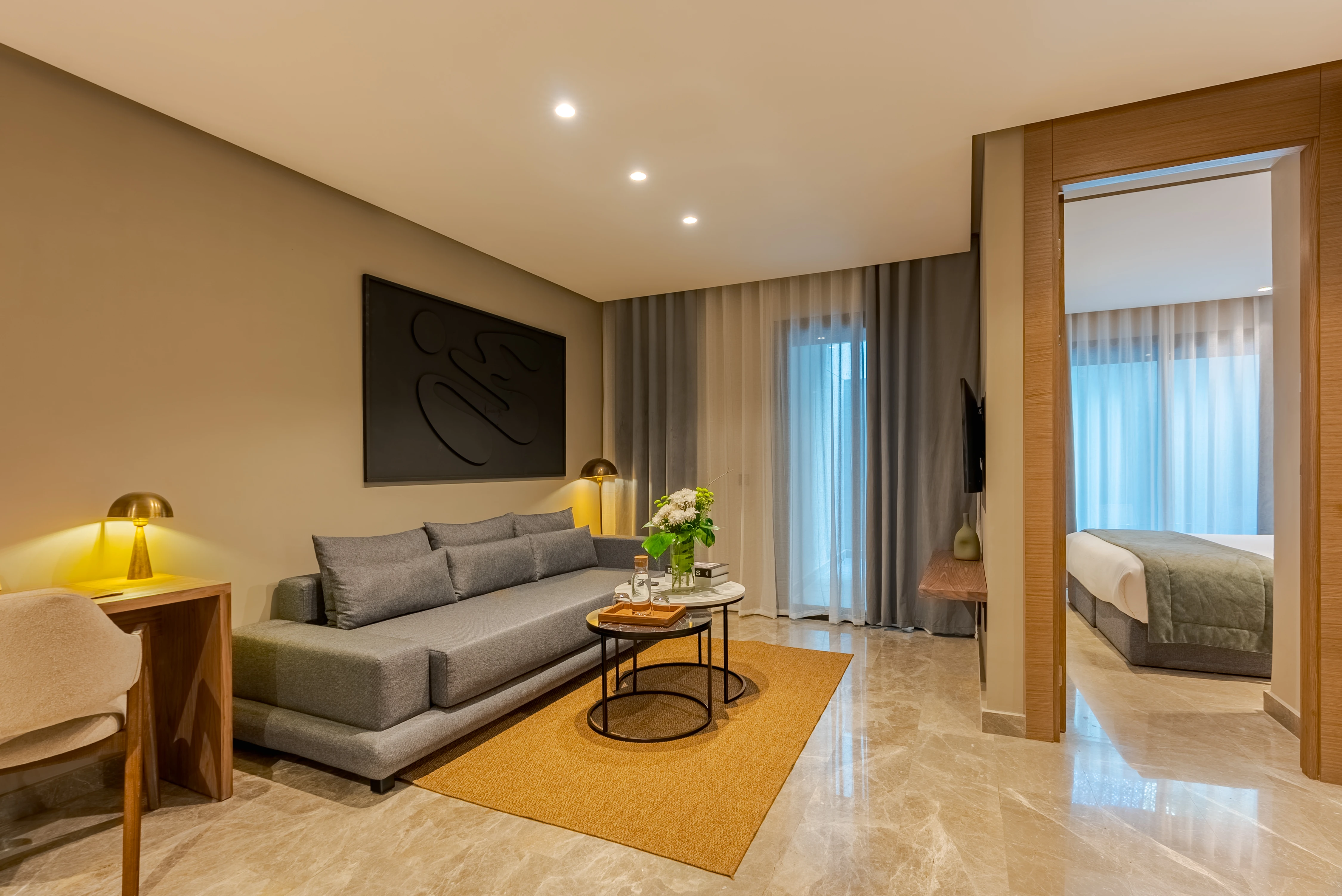 Suite Standard avec Terrasse – Vue Cour thumbnail 5