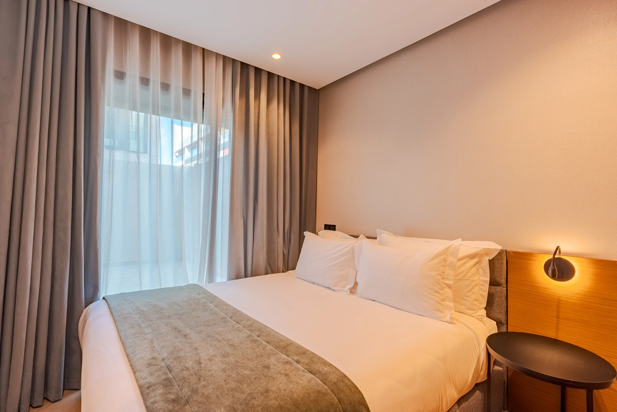 Suite Junior avec Balcon – Vue Ville thumbnail 7